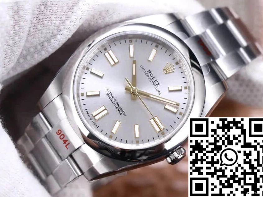 Perpetual Rolex M124300-0001 Oyster Silver Factory Dial 41MM EW 0223